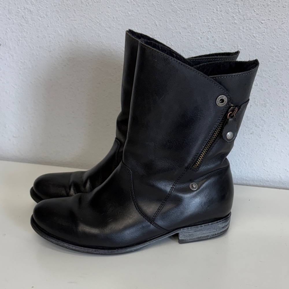 Eric Michael Black Leather Ankle Boots